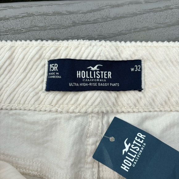 Hollister Corduroy Cargo Pants - Picture 3 of 5